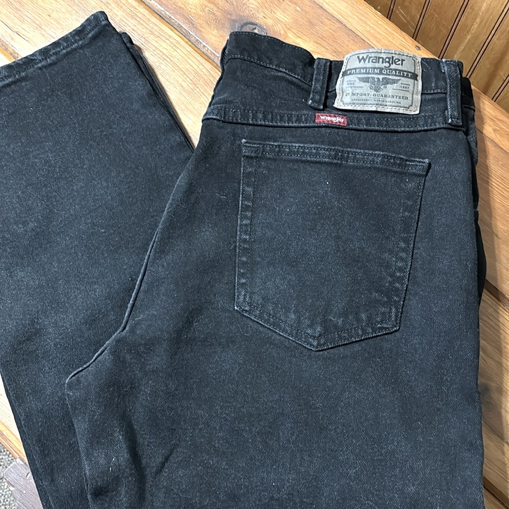 Men’s Wrangler Black Jeans Sz 34x32